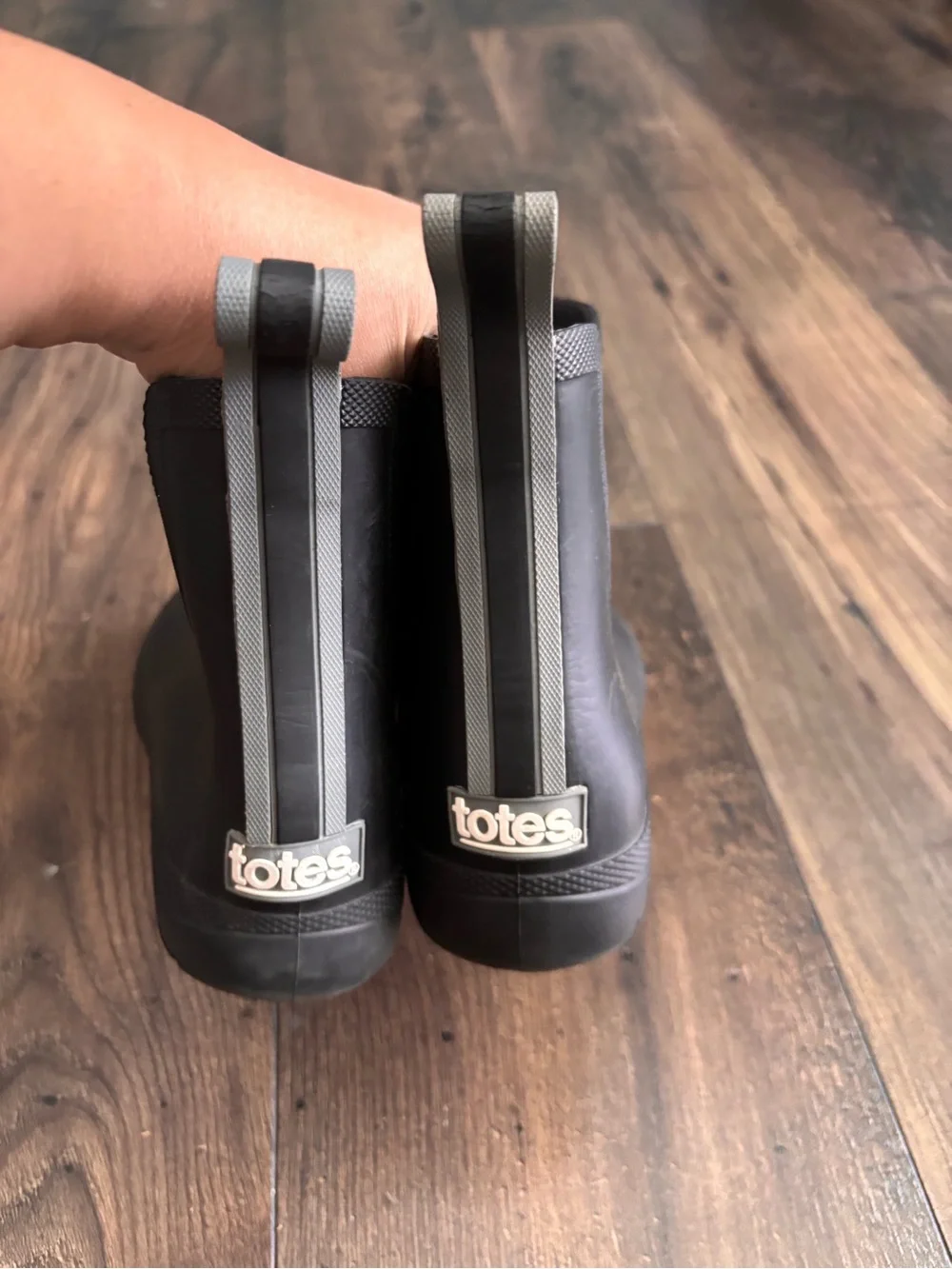 totes women everywear®